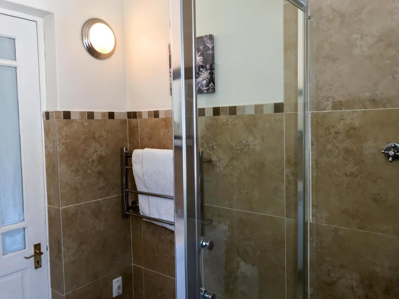 קייפטאון Avatara Bed & Breakfast מראה חיצוני תמונה